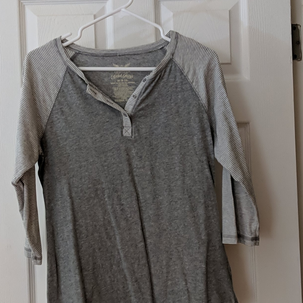 3/4 sleeve t-shirt